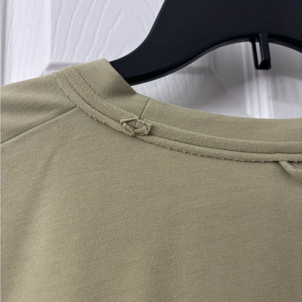 Hugoome Oversized Cropped Athletic Short Sleeve Top Olive Green Women’s Size XL - Picture 5 of 7